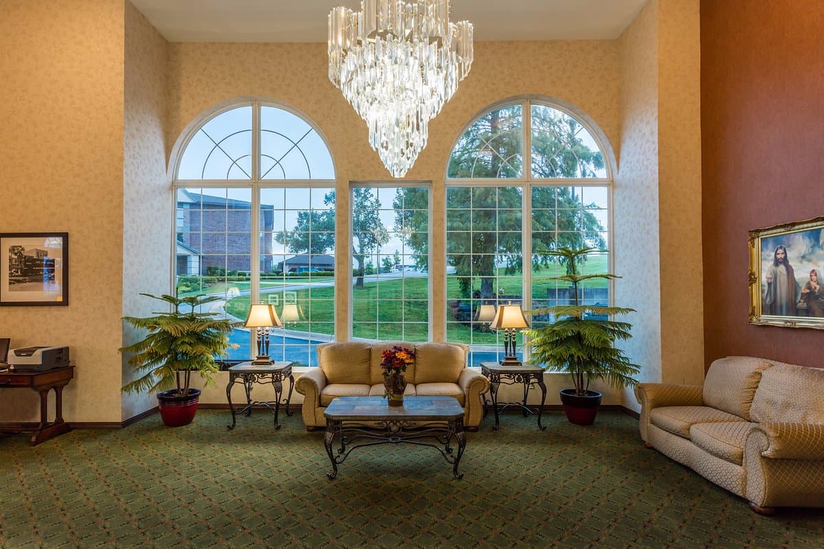 Lobby sitting area with comfortable seating at Angel Inn Central